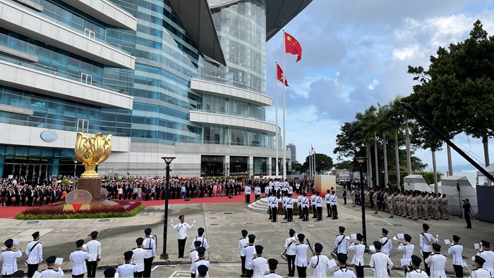 澳门和香港一肖一码一待一中,全面释义解释与落实展望